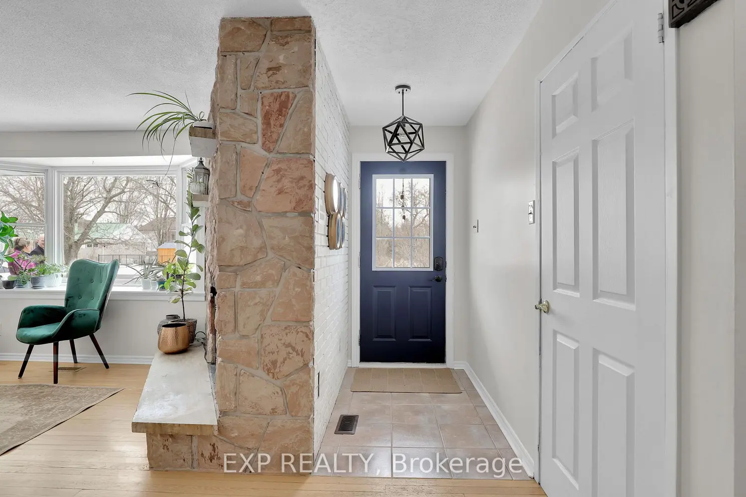 114 Kedey St Street photo 5