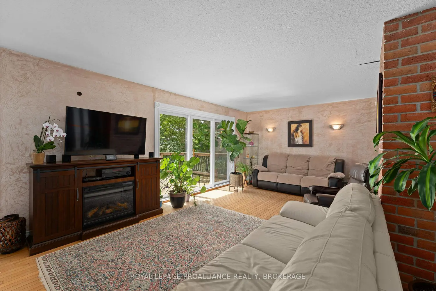 182 Nicholson Point Road photo 5