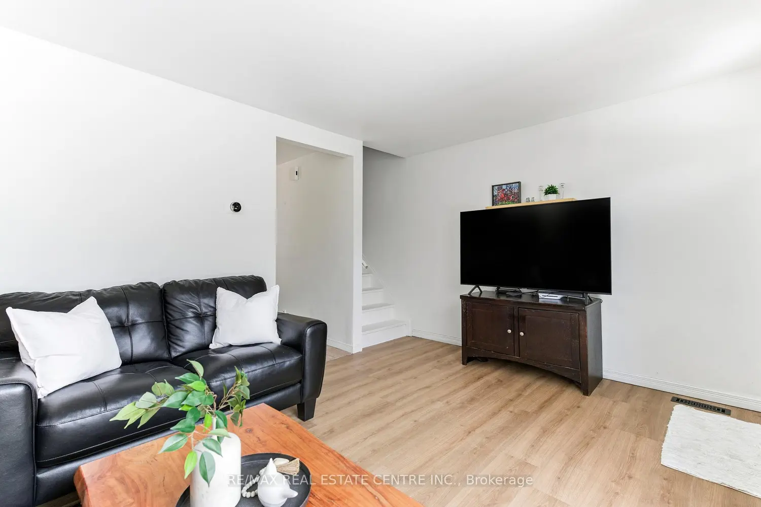 Additional image 5 of 210 Glamis Road 22