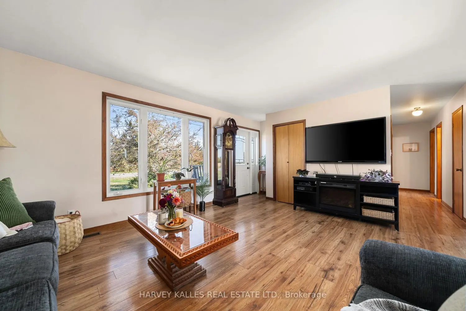 198 Welbanks Road photo 3