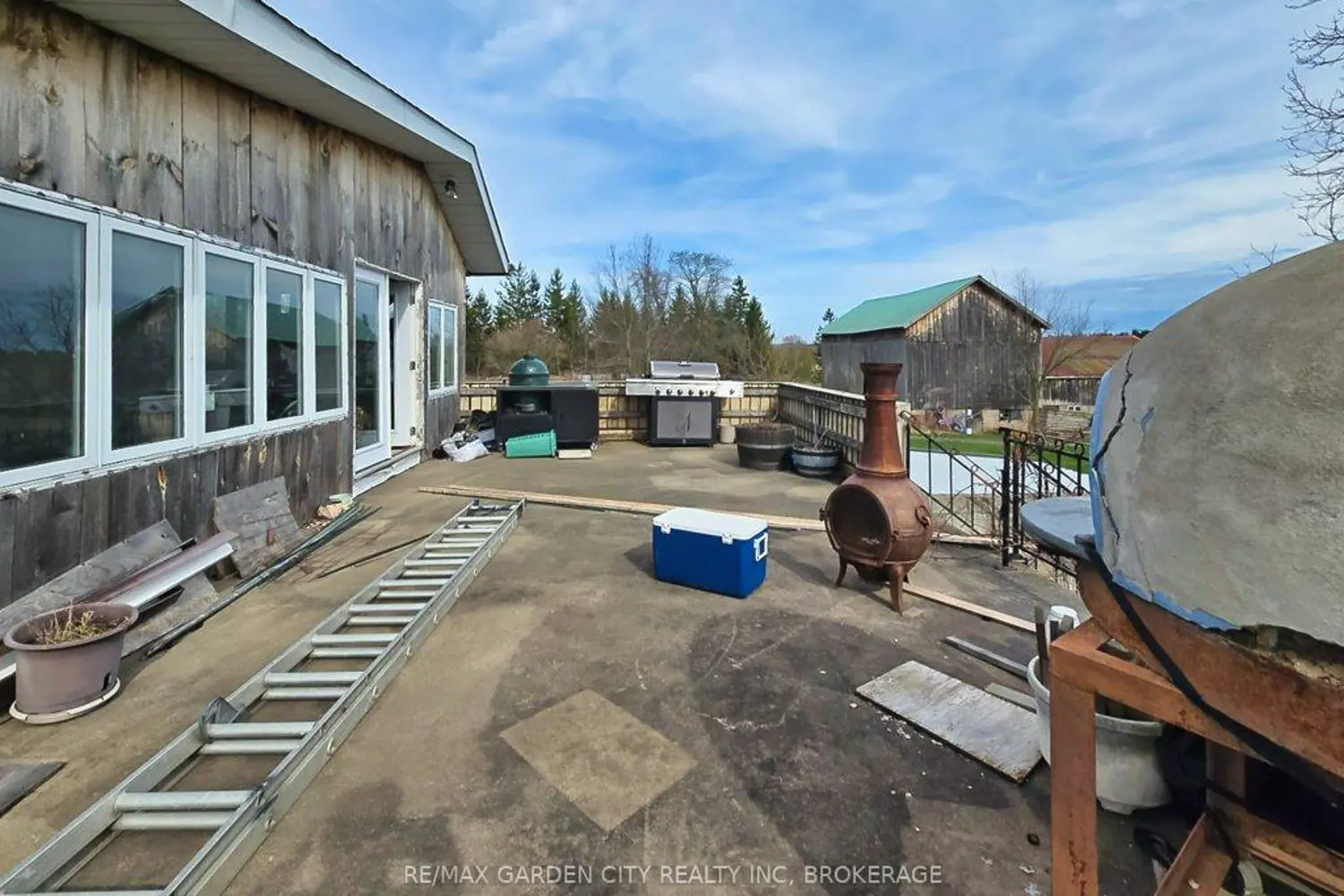1030 Metler Road photo 3