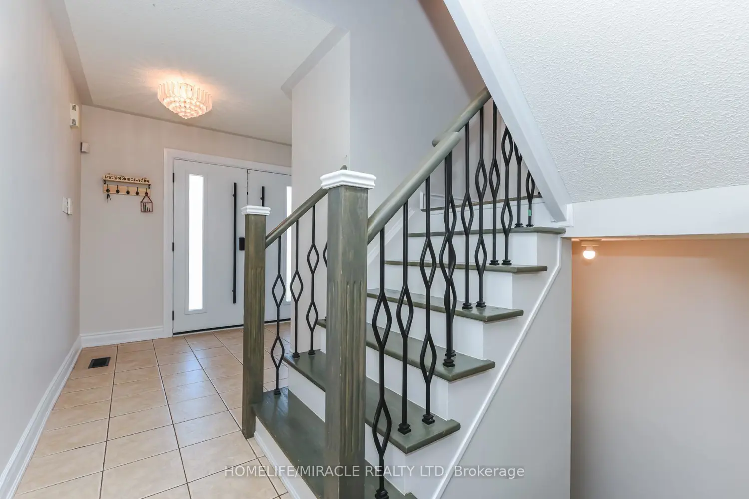 114 Edenbrook Hill Drive photo 5
