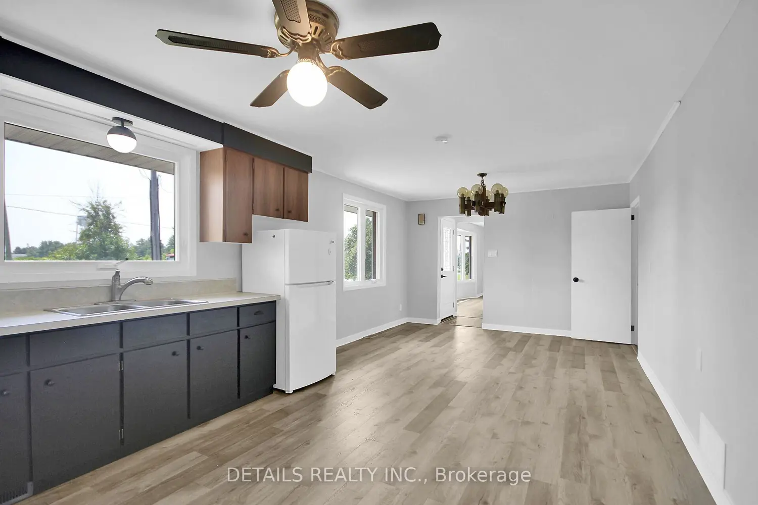 13459 Loucks Road photo 5