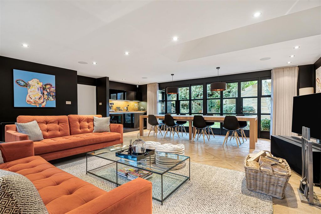 Additional image 5 of 4 bed detached bungalow for saleWatermill Lane, Hertford SG14