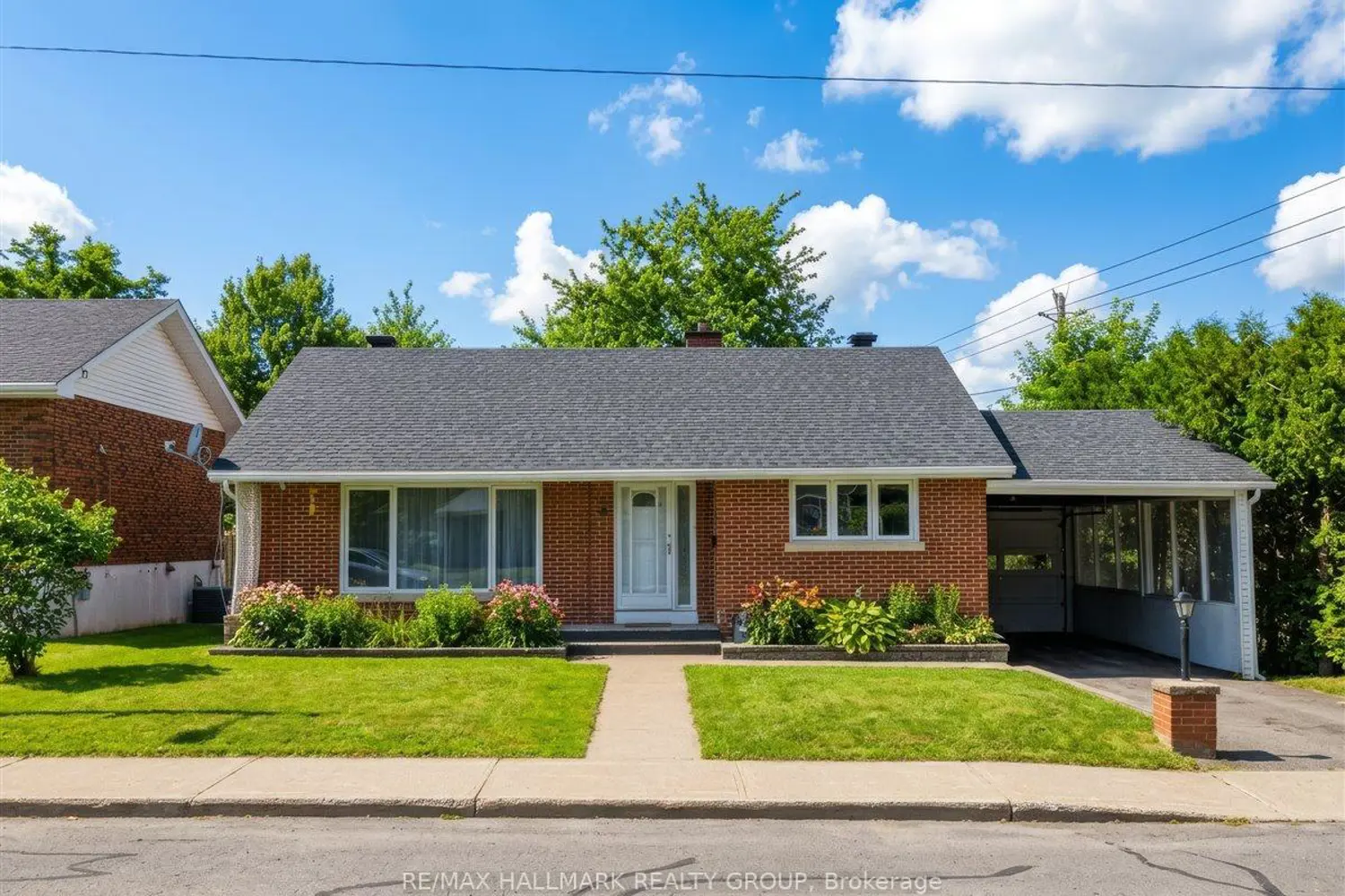 66 Broadview Avenue