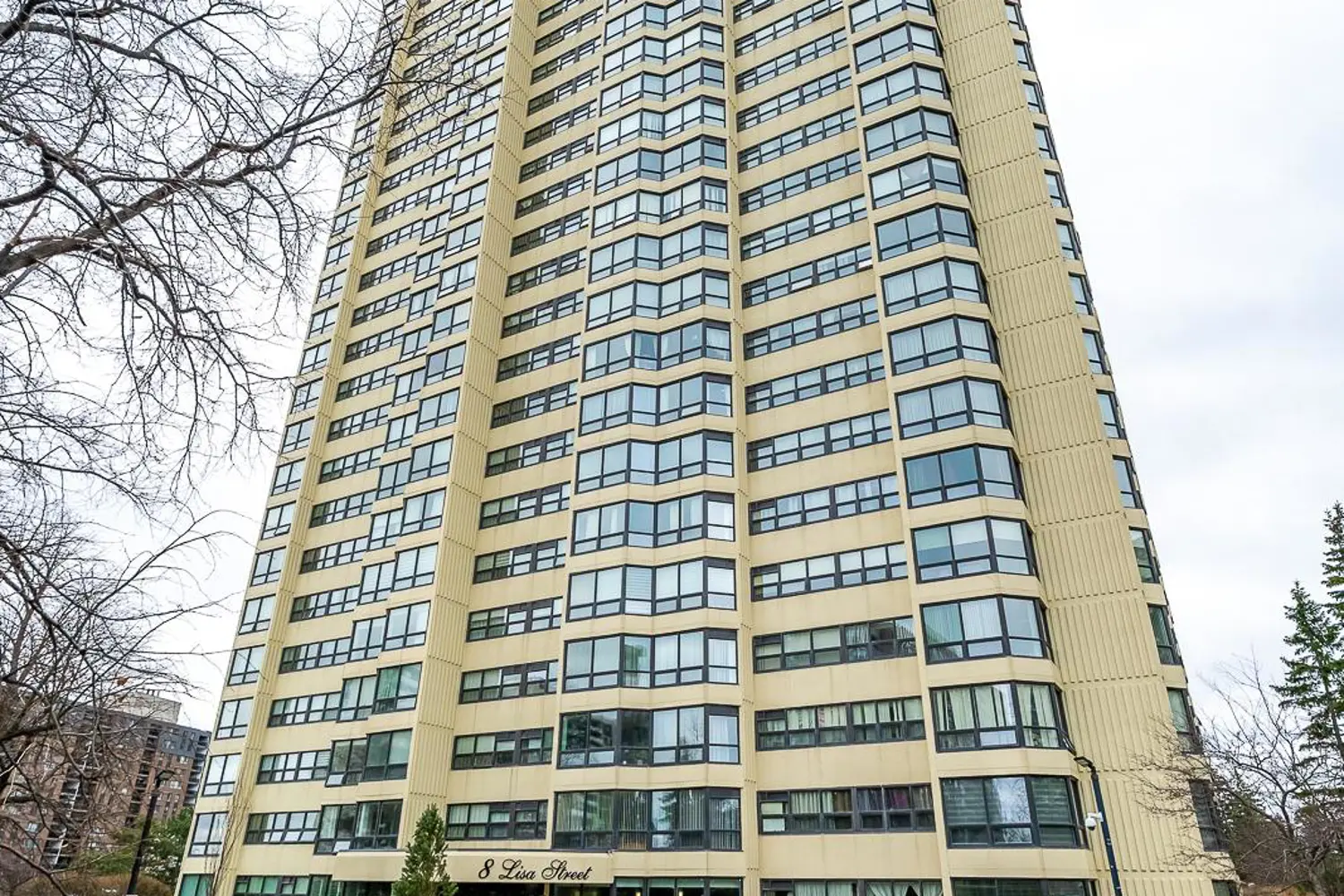 8 Lisa Street 2104