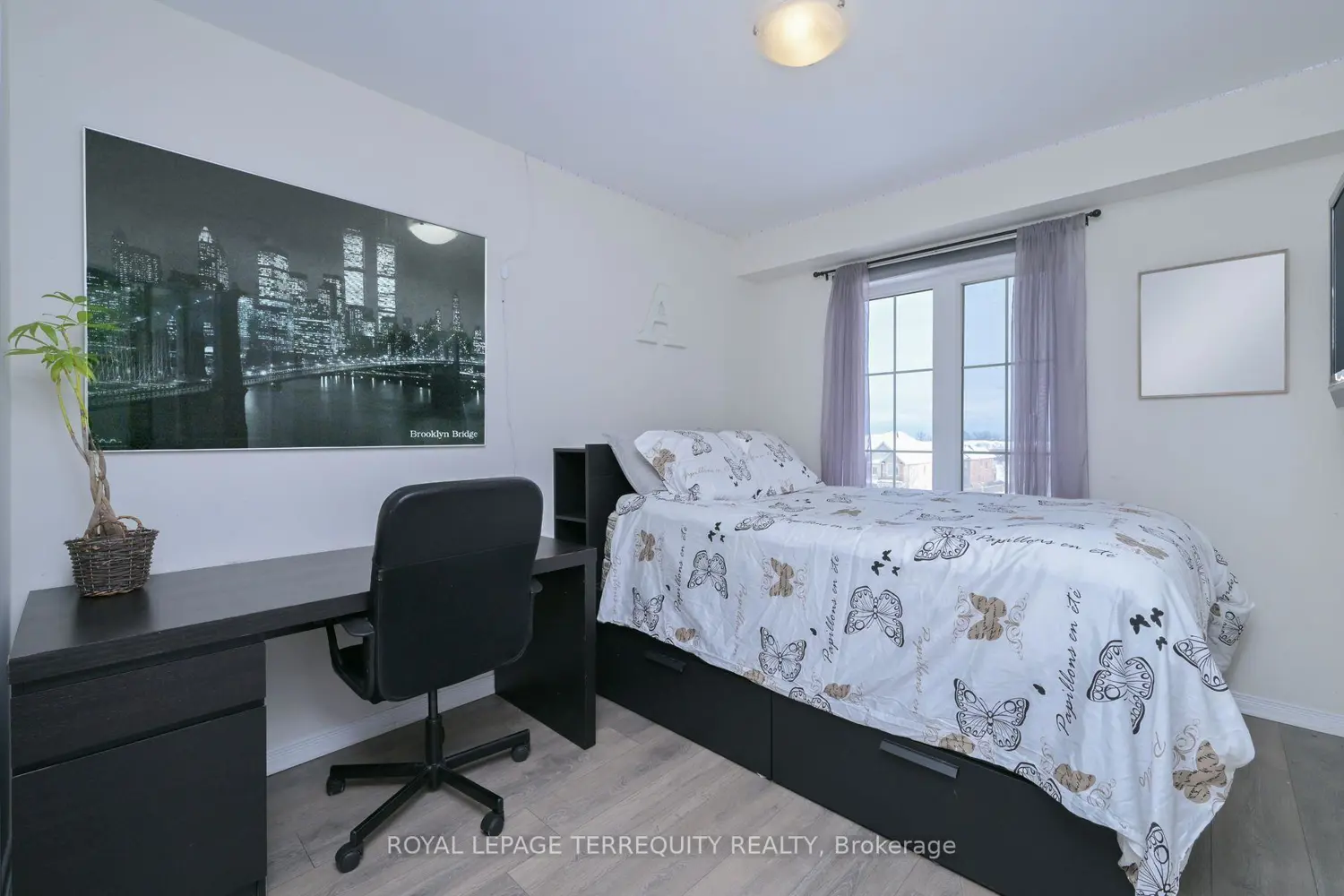 Additional image 10 of 2441 Greenwich Drive 95