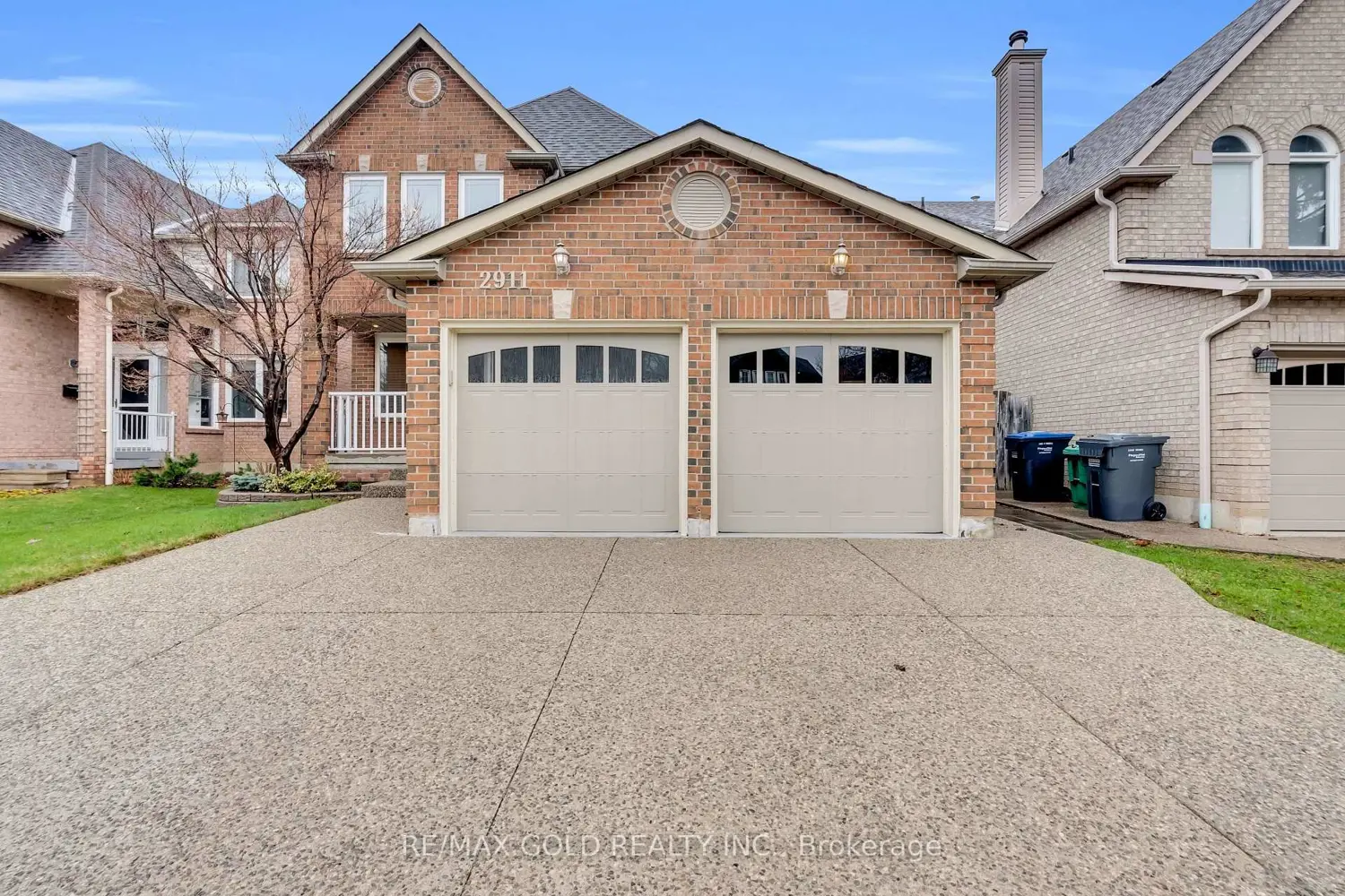 2911 Tradewind Drive photo 2
