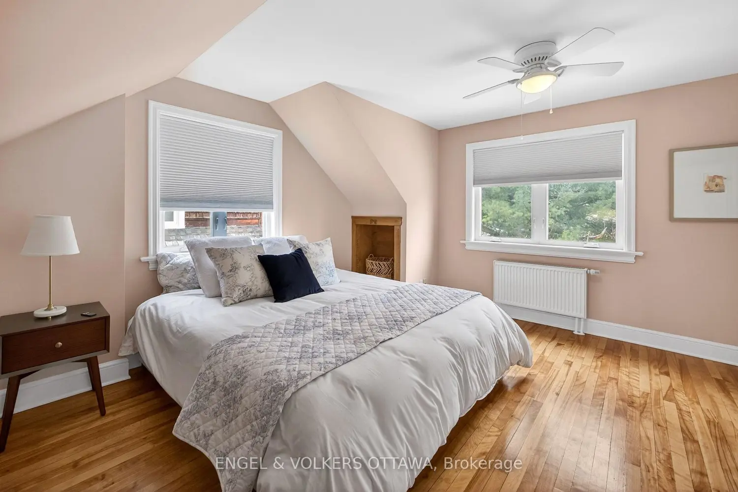 Additional image 14 of 498 Queen Elizabeth Drive