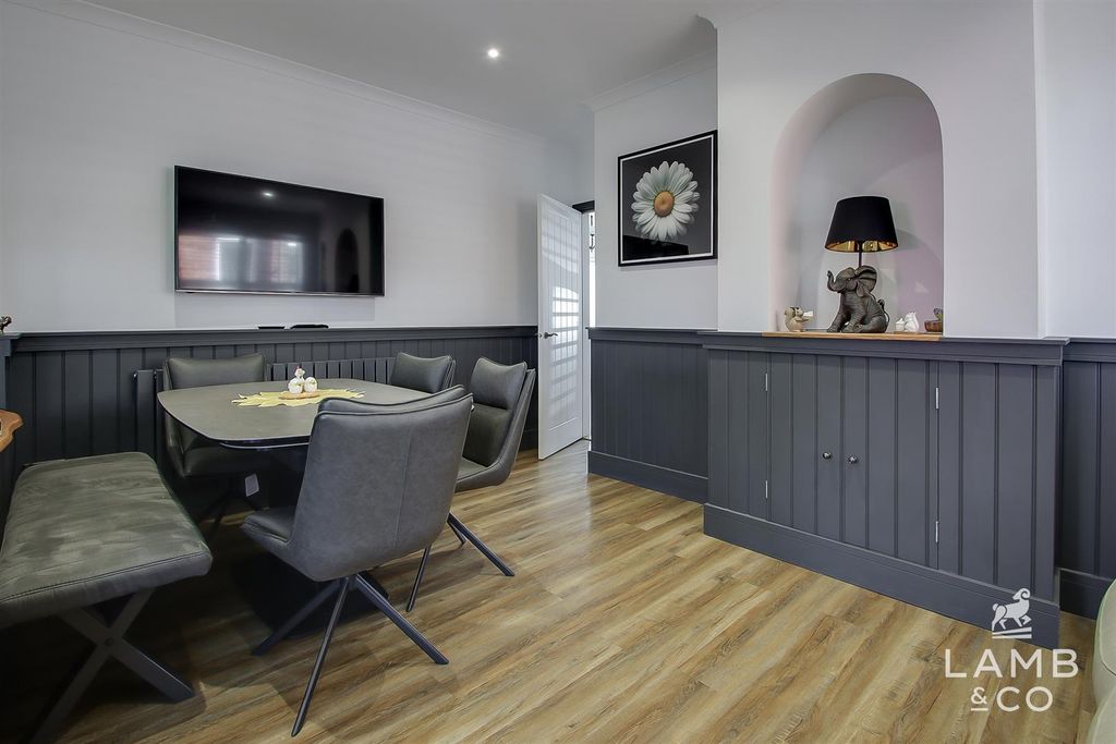 Additional image 7 of 5 bed detached house for saleFronks Road, Dovercourt CO12