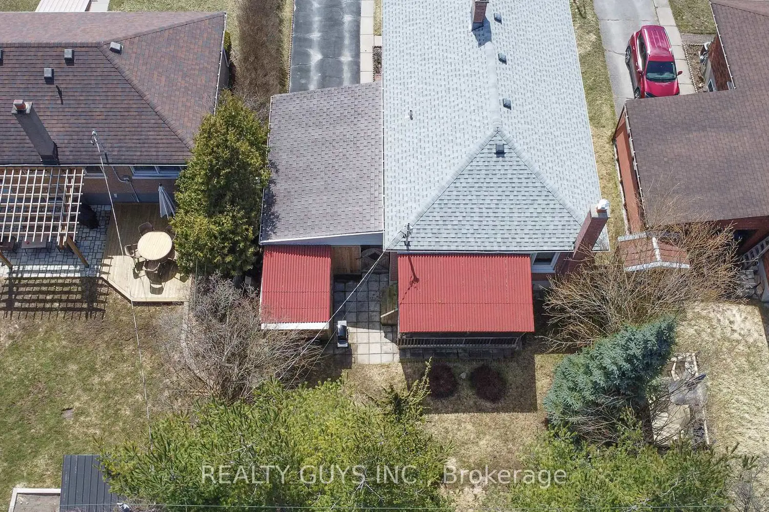 734 Crawford Place photo 2