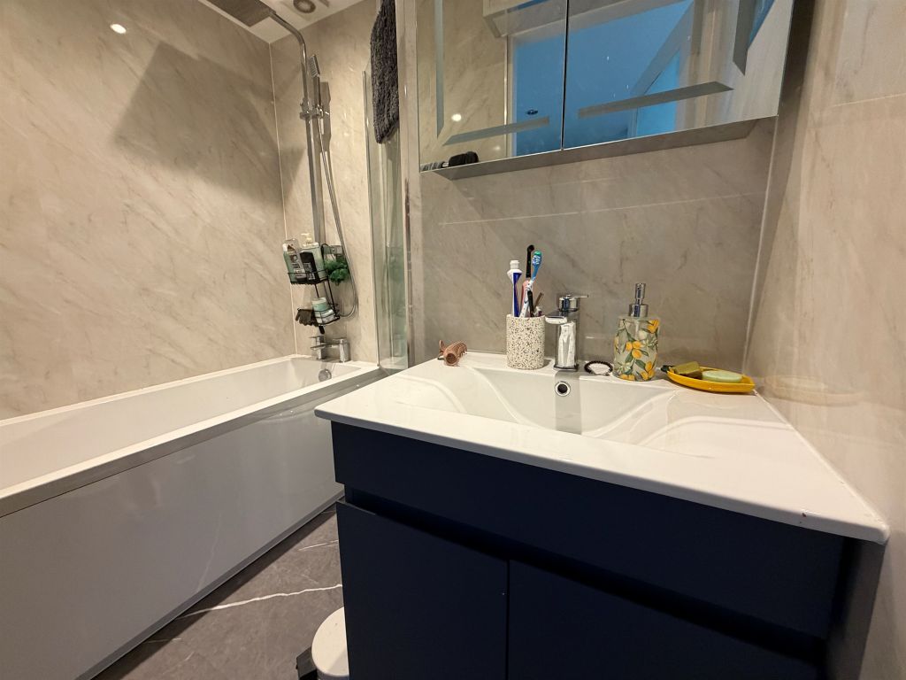 Additional image 4 of 3 bed flat for saleSkircoat Moor Road, Halifax HX3