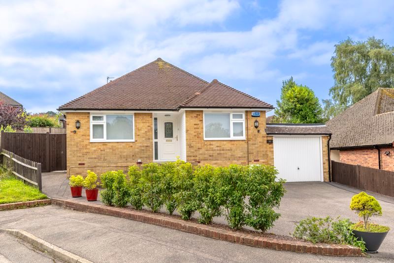 2 bed detached bungalow for saleCuckmere Rise, Heathfield TN21