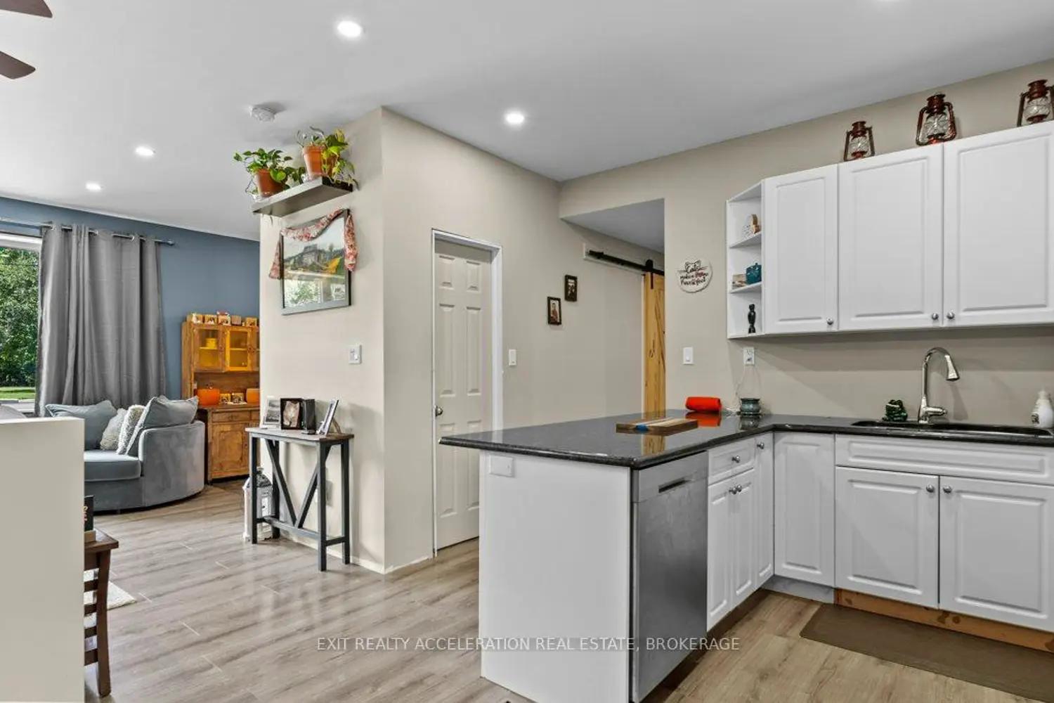 Additional image 9 of 108 Dundas Street
