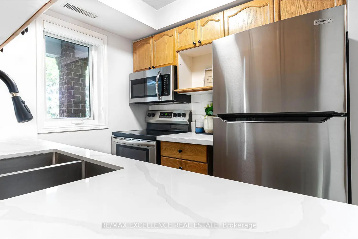 101 Bristol Road 230 photo 3
