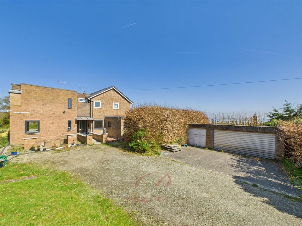 4 bed detached house for salePen Y Ball Hill, Holywell CH8