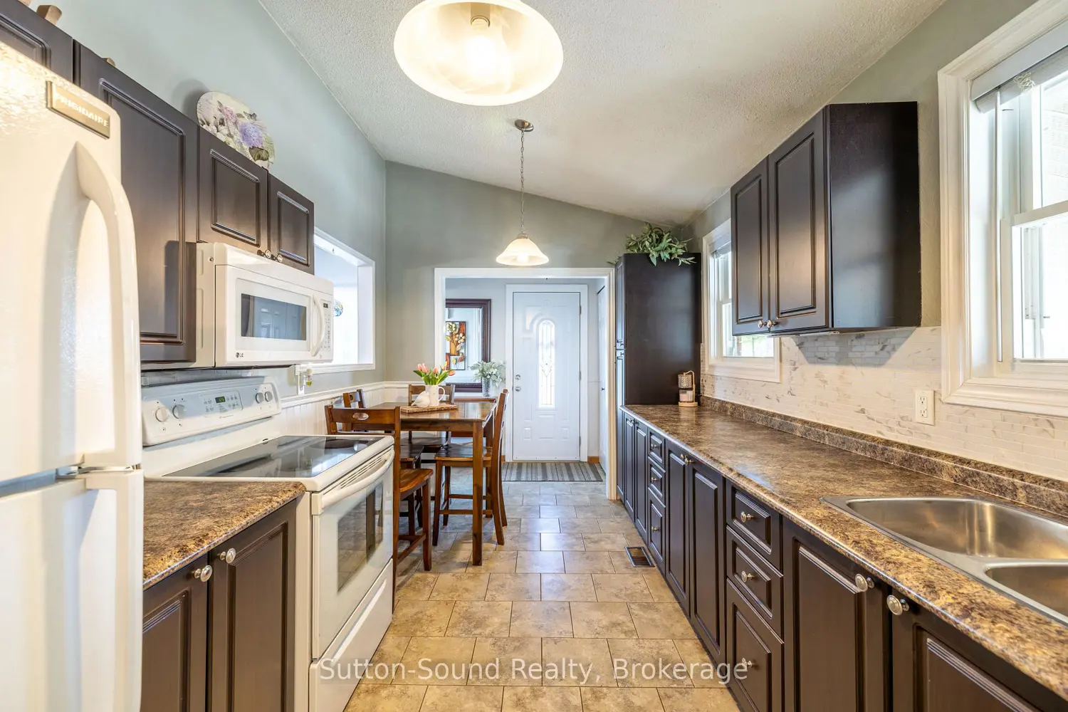 50 4Th Avenue photo 5