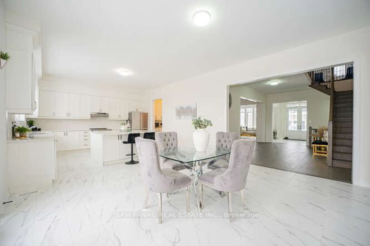 41 Orchid Crescent photo 3