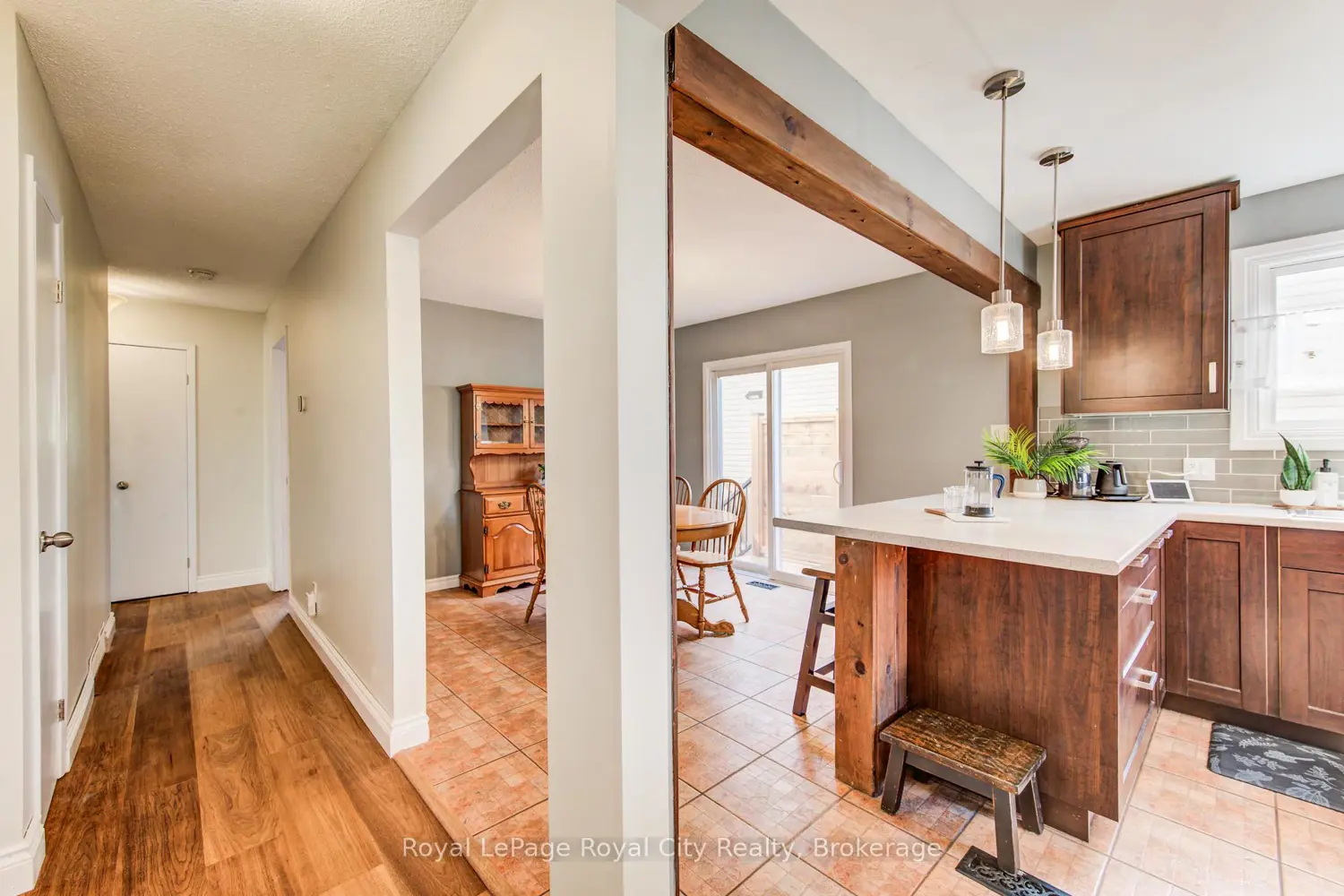 418 Imperial Road photo 3