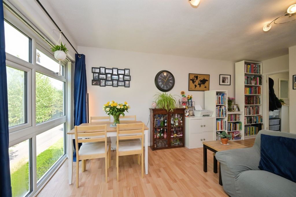 Additional image 7 of 2 bed flat for salePark View, Hoddesdon EN11
