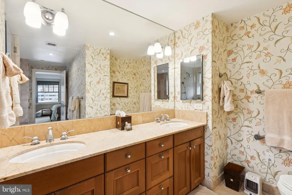 Additional image 14 of 1701 Locust Street Unit 1704, Philadelphia, PA 19103