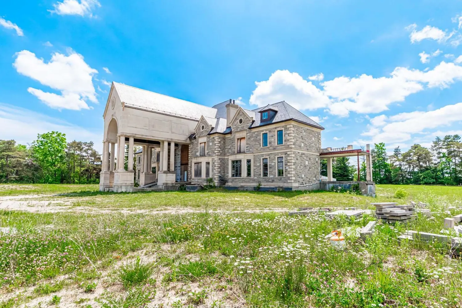 12068 Mccowan Road photo 2