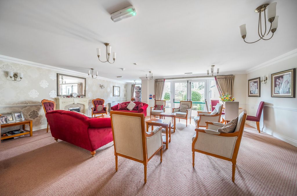 Additional image 15 of 2 bed flat for saleHindhead, Surrey GU26