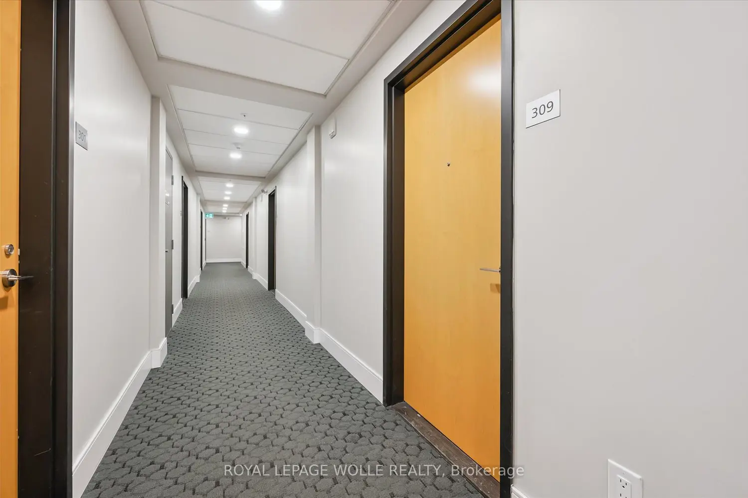 15 Prince Albert Boulevard 309 photo 3