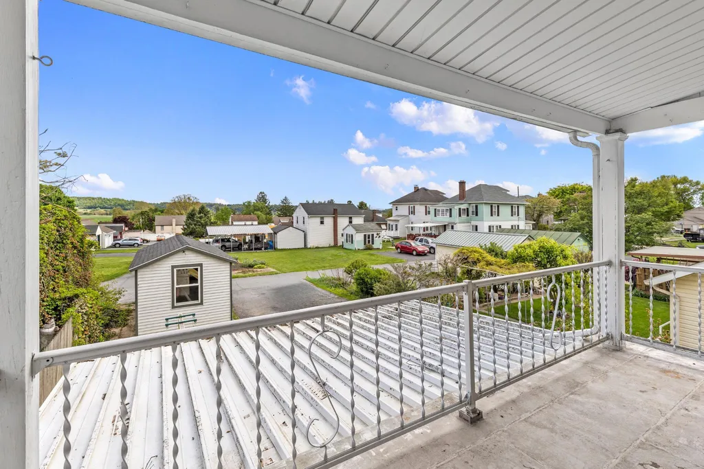 Additional image 19 of 250 E Jackson Street, New Holland, PA 17557