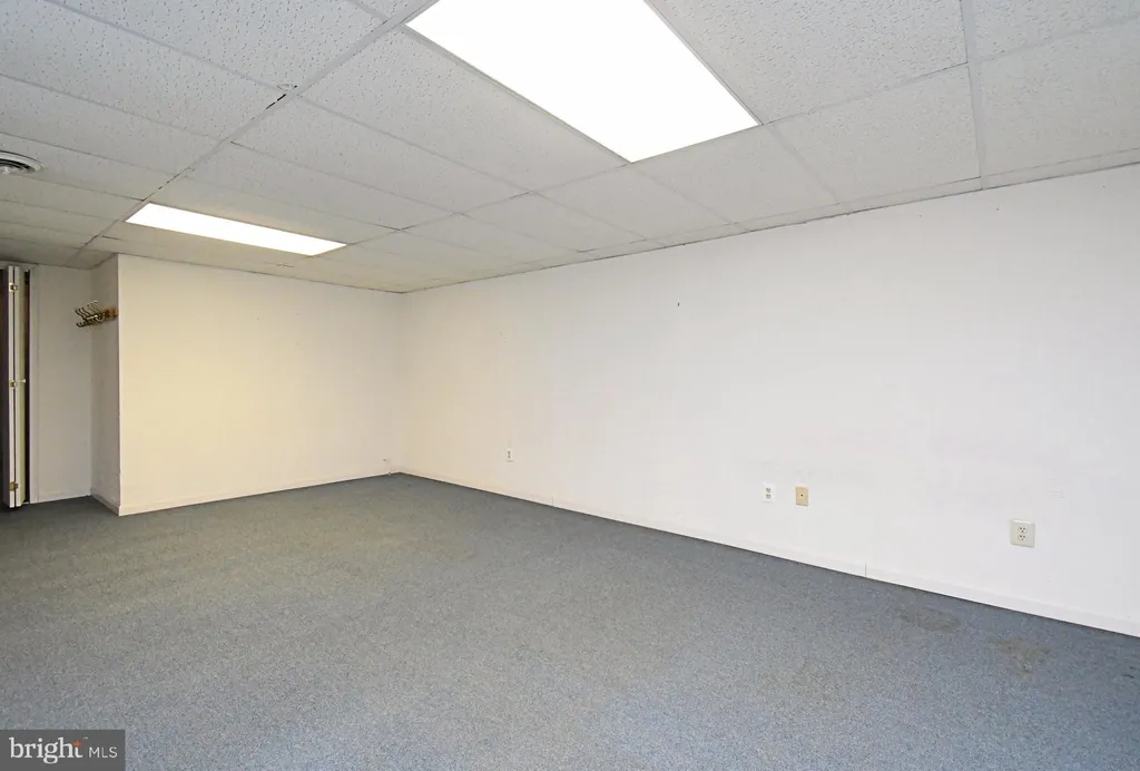 Additional image 35 of 331 Ivanhoe Court, Langhorne, PA 19047