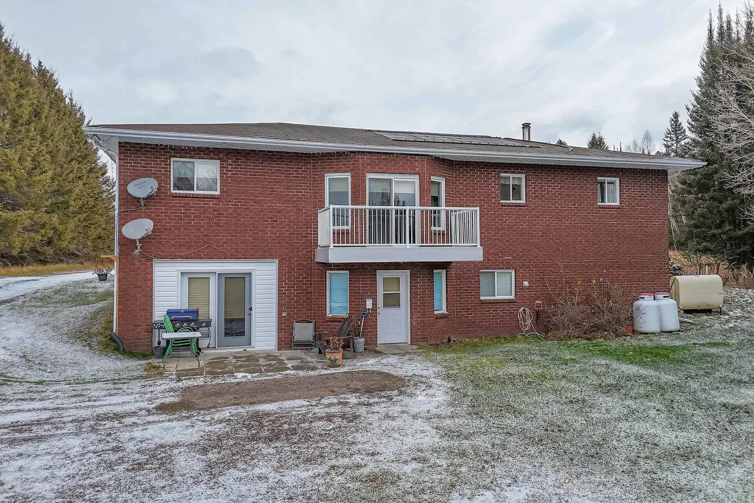 592 Genesee Lake Road
