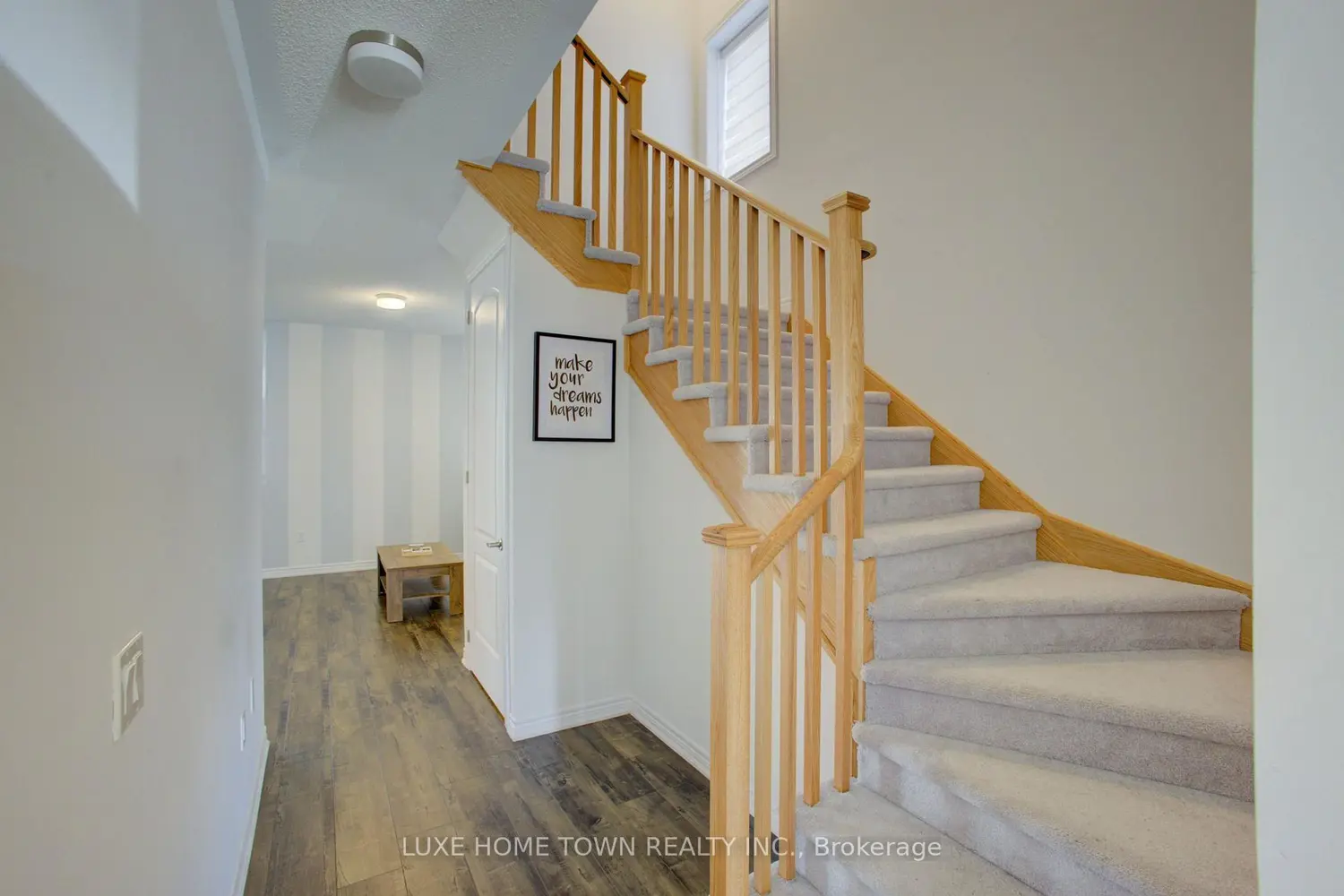 255 Rea Drive photo 5