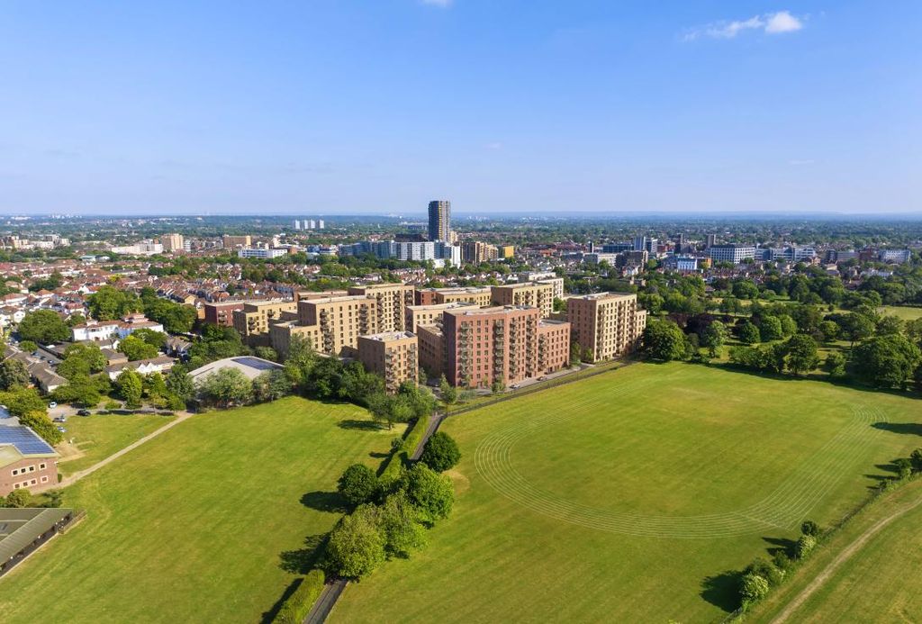 Additional image 8 of 3 bed flat for saleLampton Road, Hounslow TW3