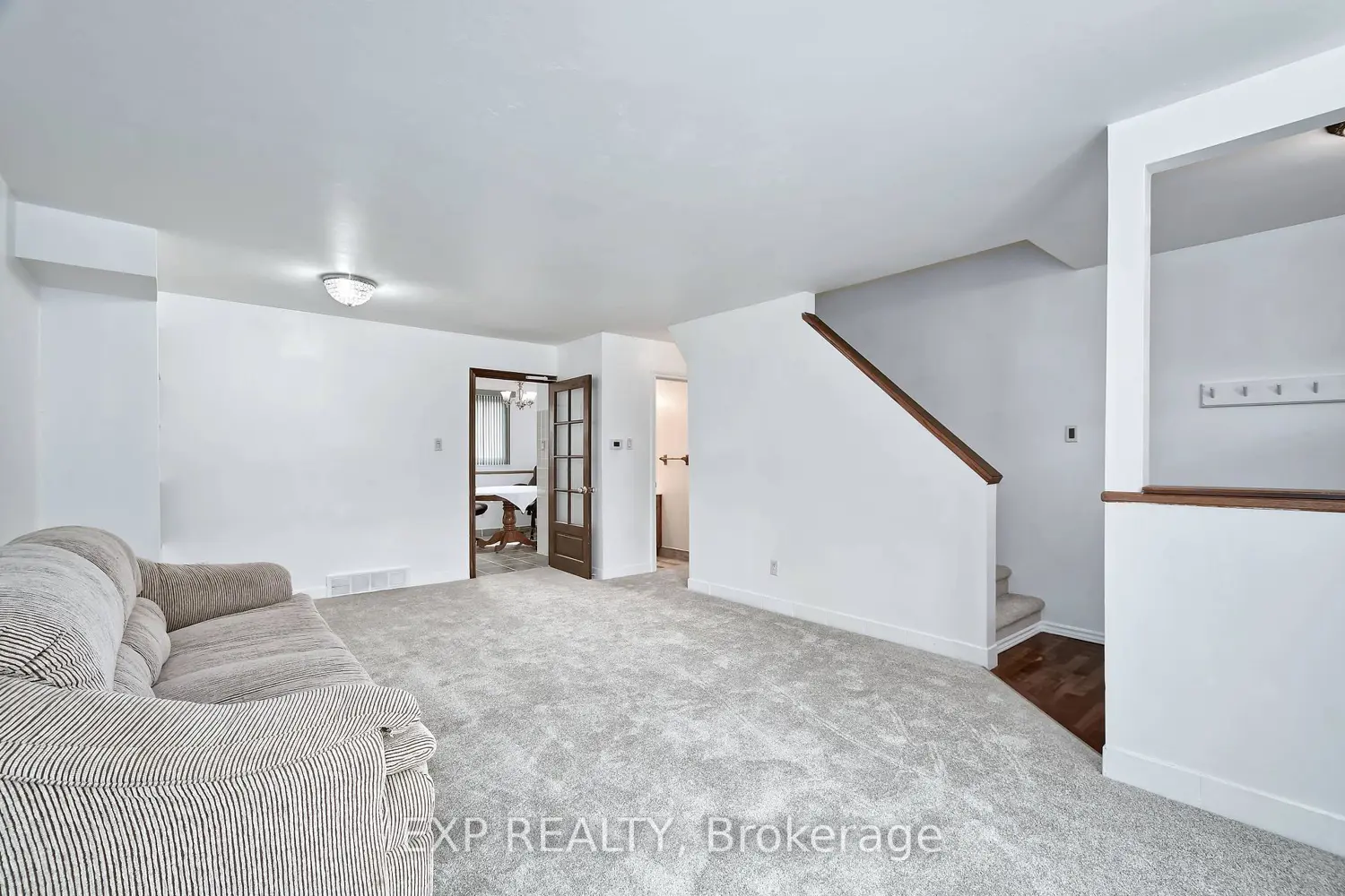1430 Jalna Boulevard 38 photo 4