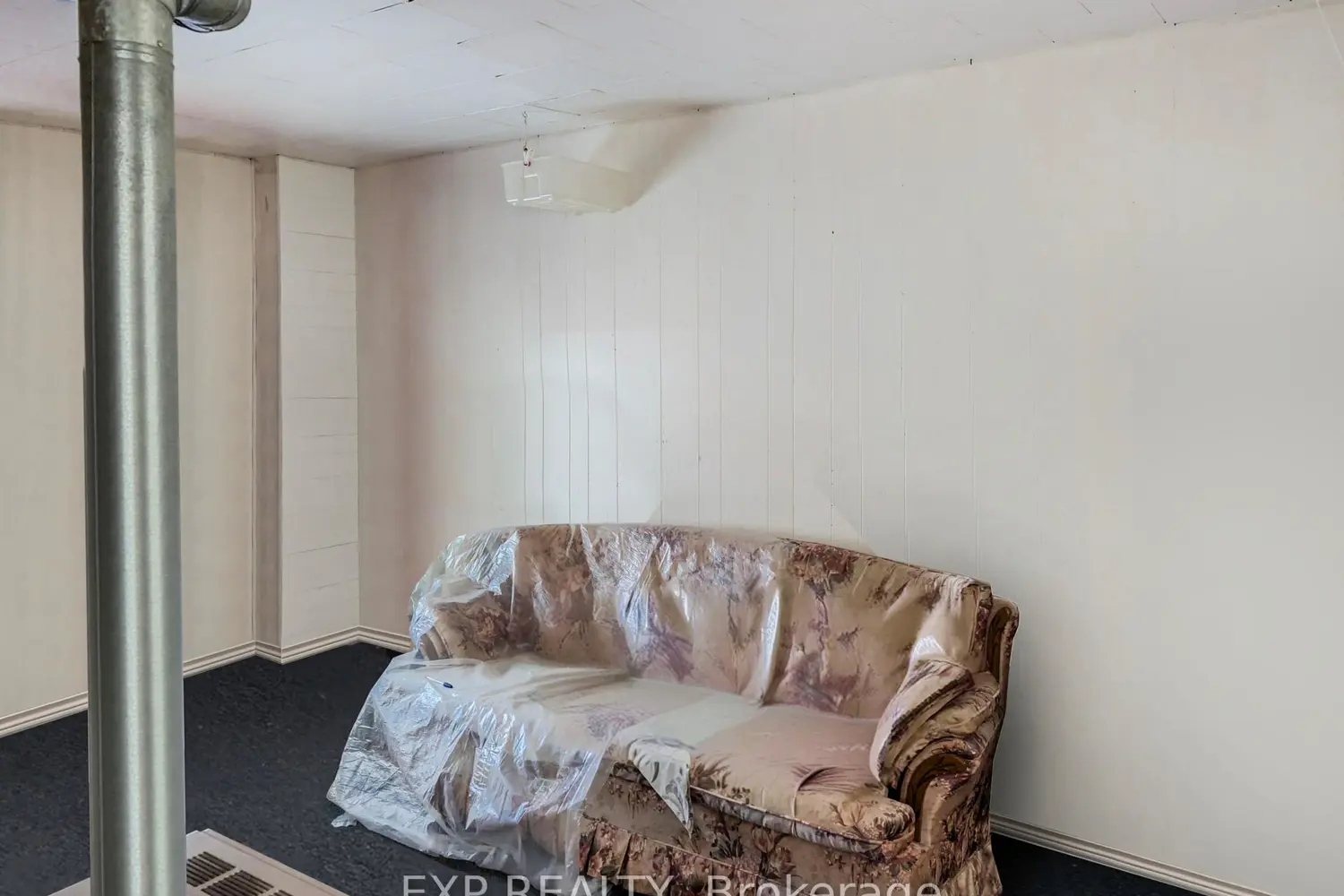 111 Taylor Avenue photo 4