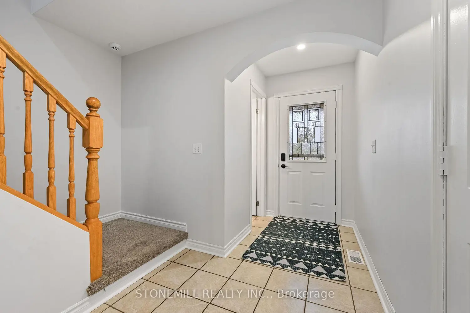 140 Mcmeeken Drive photo 2