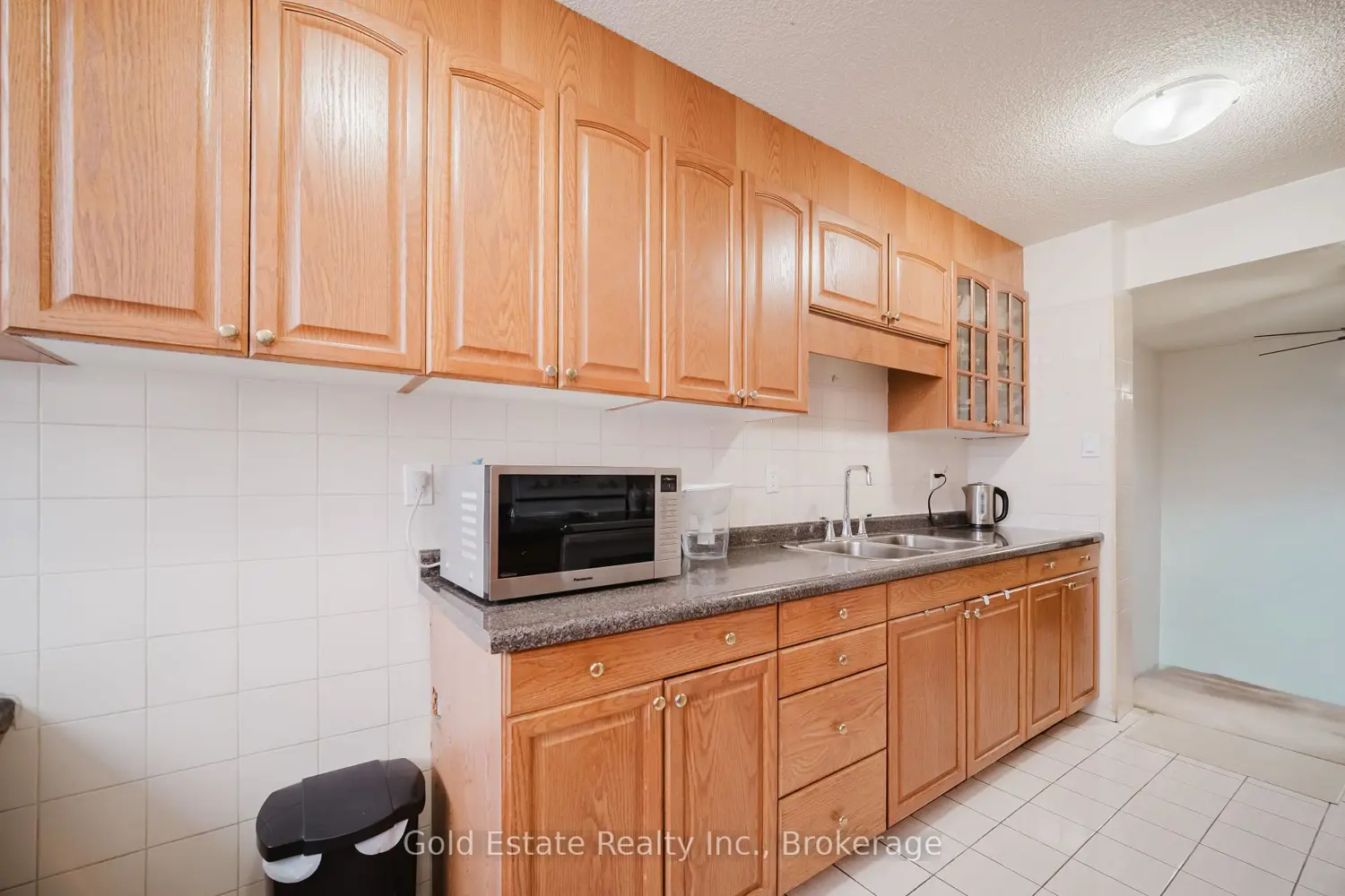 18 Knightsbridge Road 502 photo 4