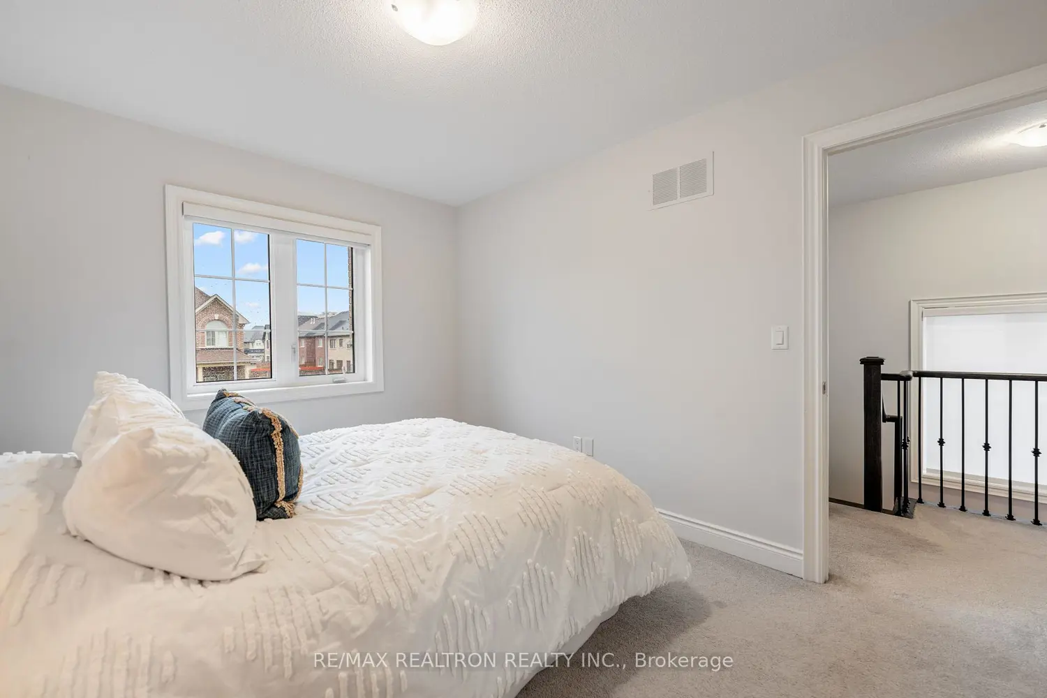 128 Countryman Road photo 3