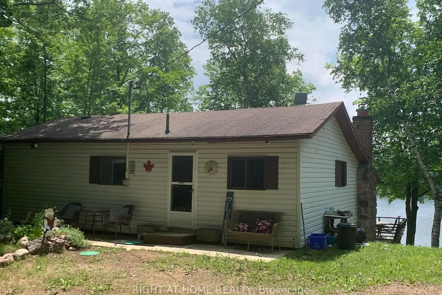 47 Bentley Lake Place