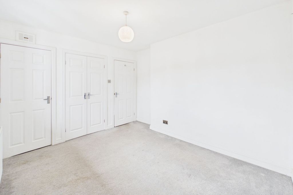 Additional image 11 of 2 bed flat for sale17 Howe Gardens, Kendal LA9