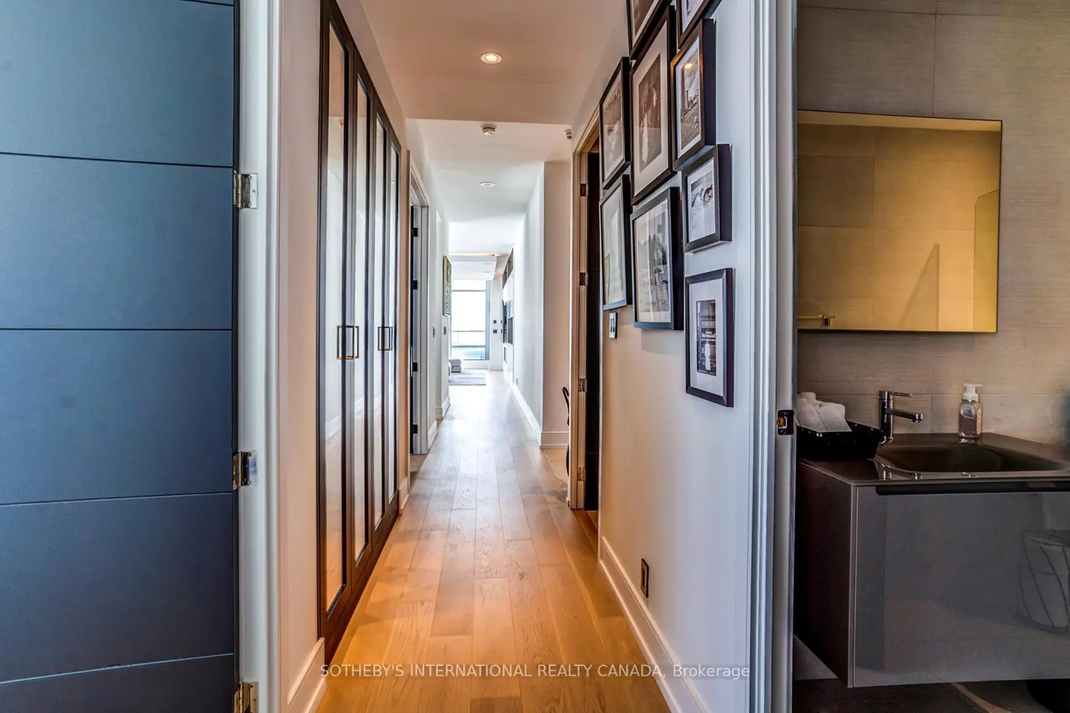 Additional image 12 of 81 Navy Wharf Court 3801