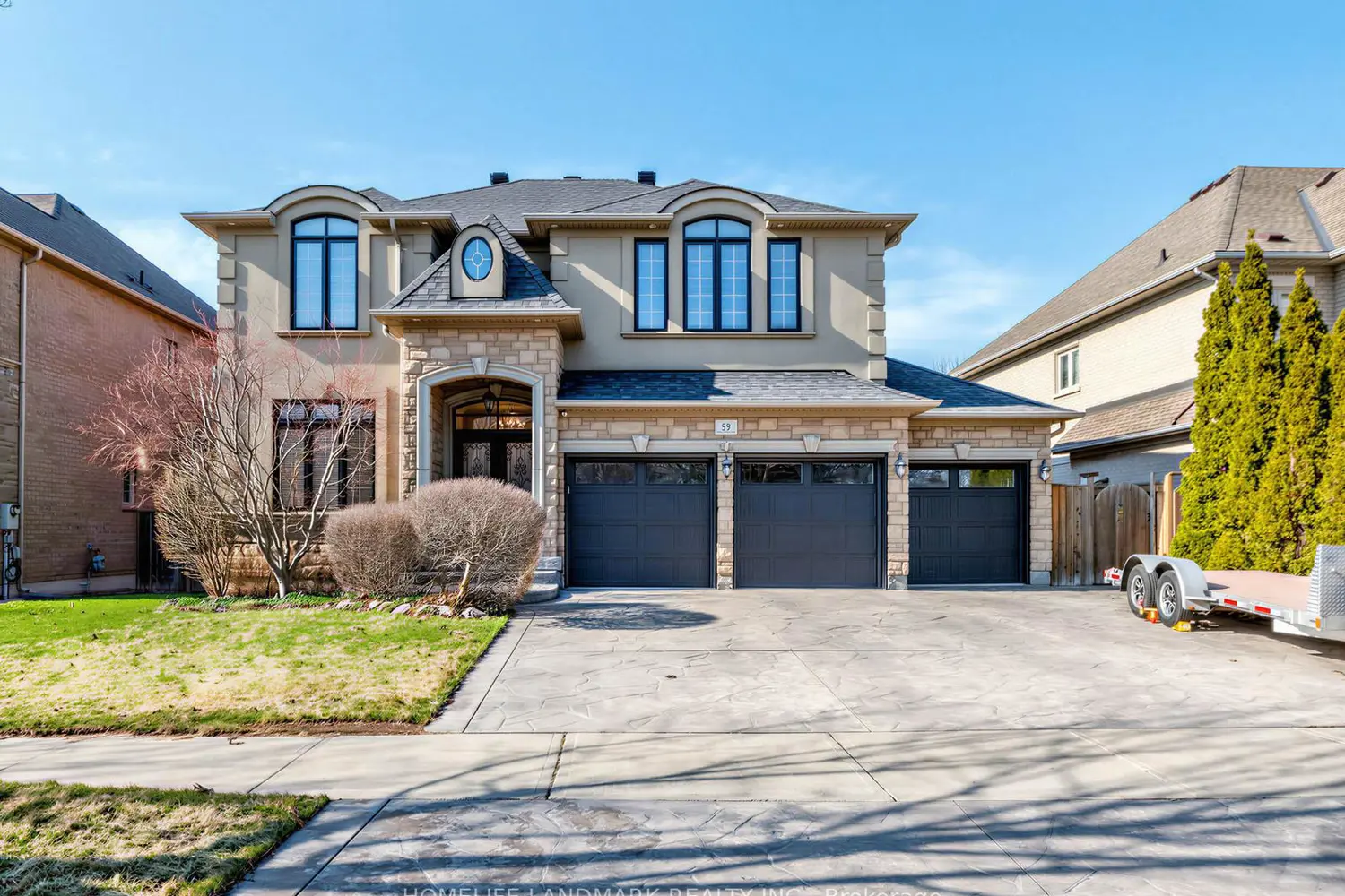 59 Black Walnut Crescent