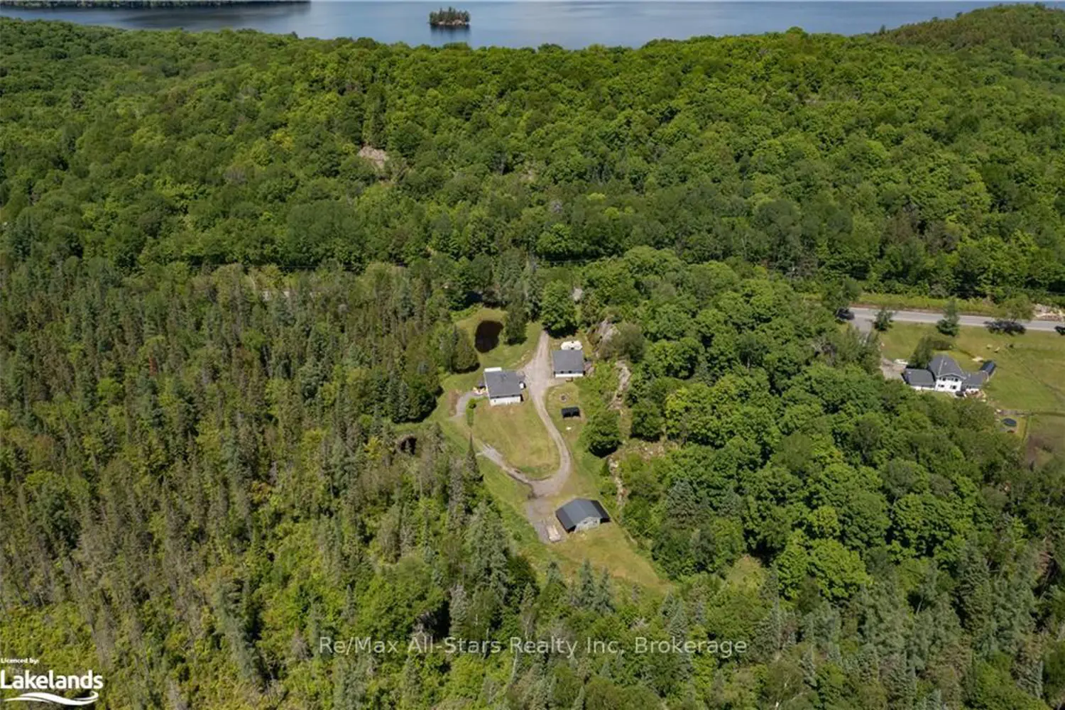 410 Etwell Road photo 2