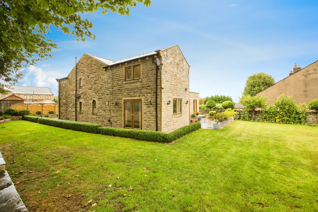 Additional image 7 of 4 bed detached house for saleLe Mar View, Southowram, Halifax HX3