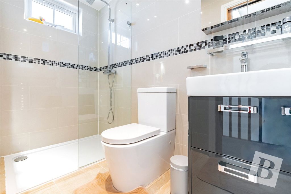 Additional image 5 of 2 bed flat for saleNorth Street, Hornchurch RM11