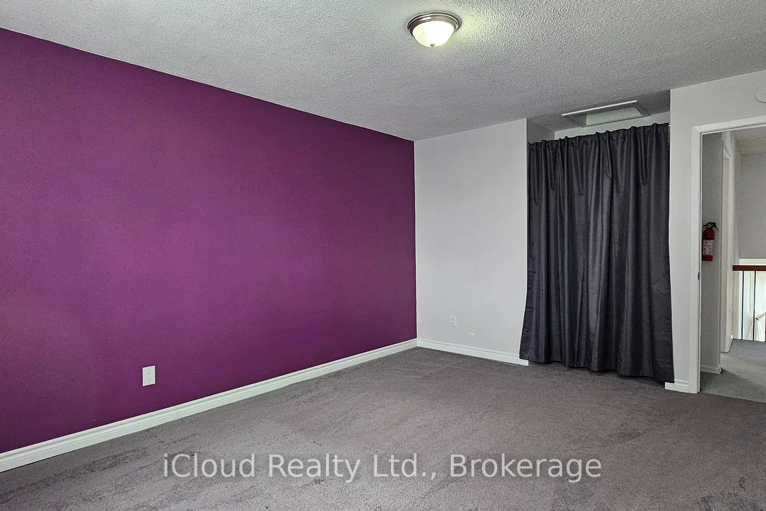 12 Simmons Boulevard photo 5
