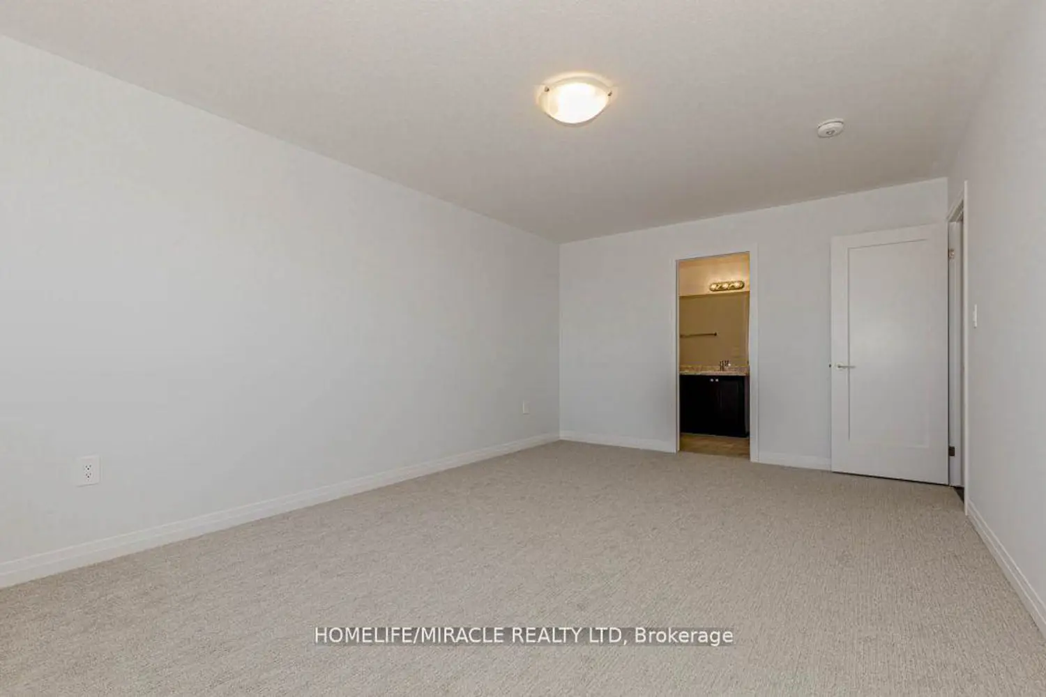 223 Rockledge Drive photo 4