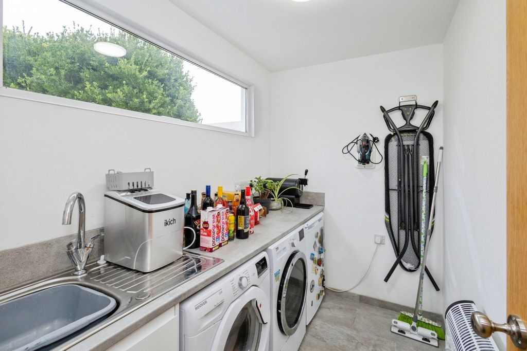 Additional image 11 of 3 bed detached house for saleSt. Peters Road, Hayling Island PO11