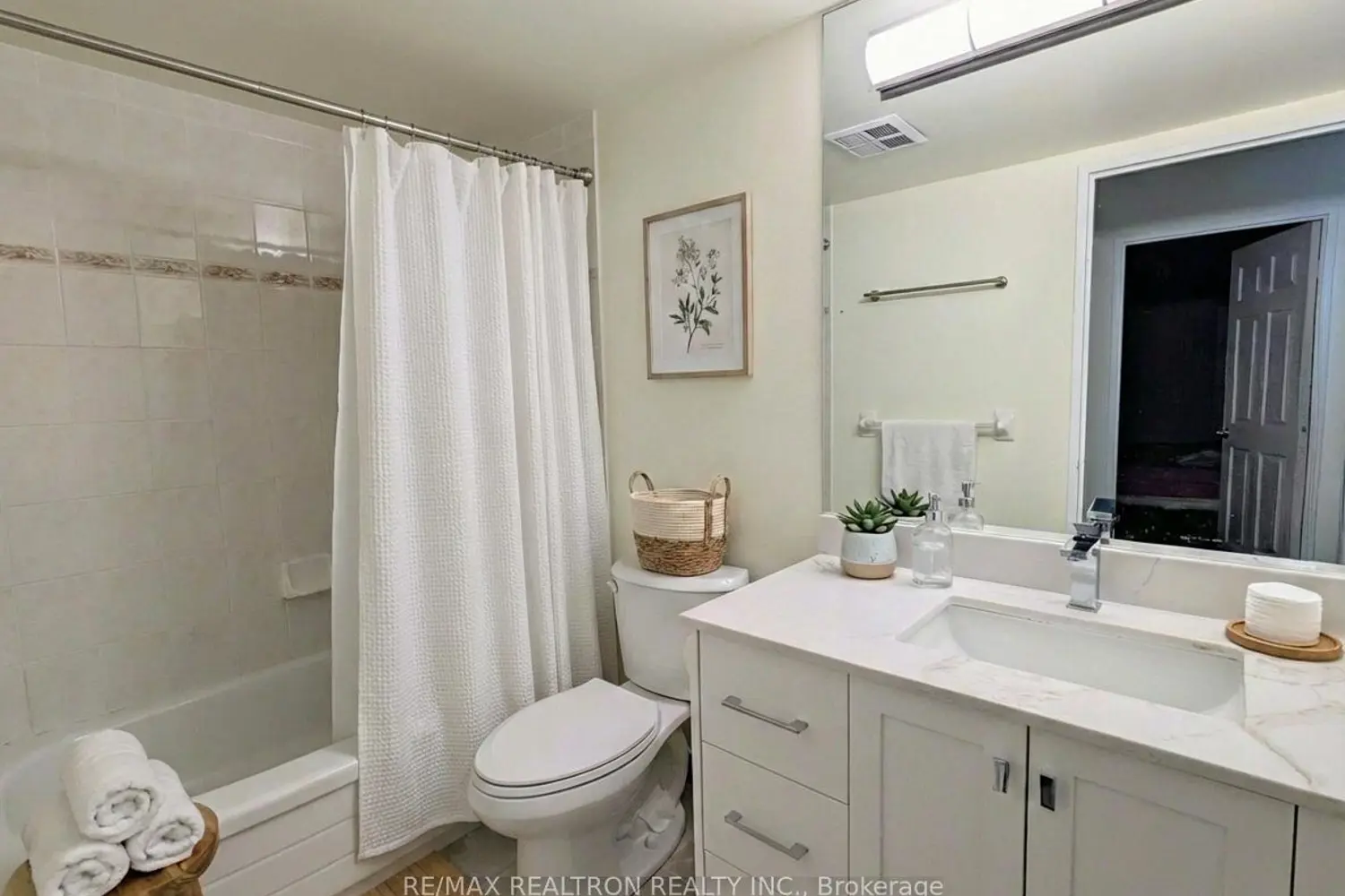 Additional image 4 of 256 Doris Avenue 511