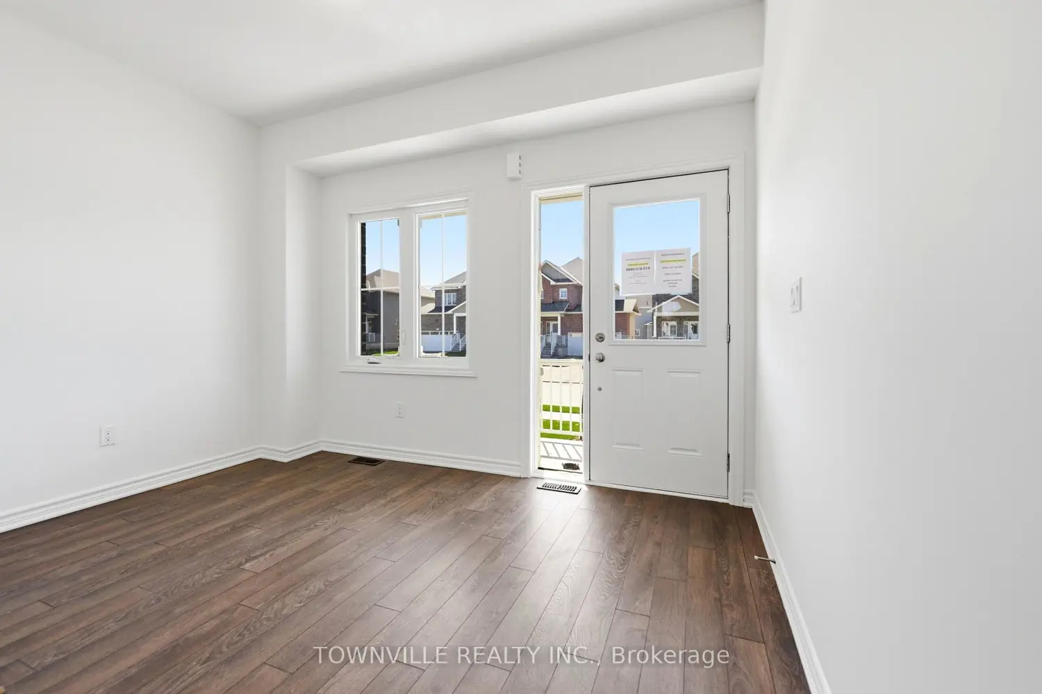33 Bradden Crescent photo 5